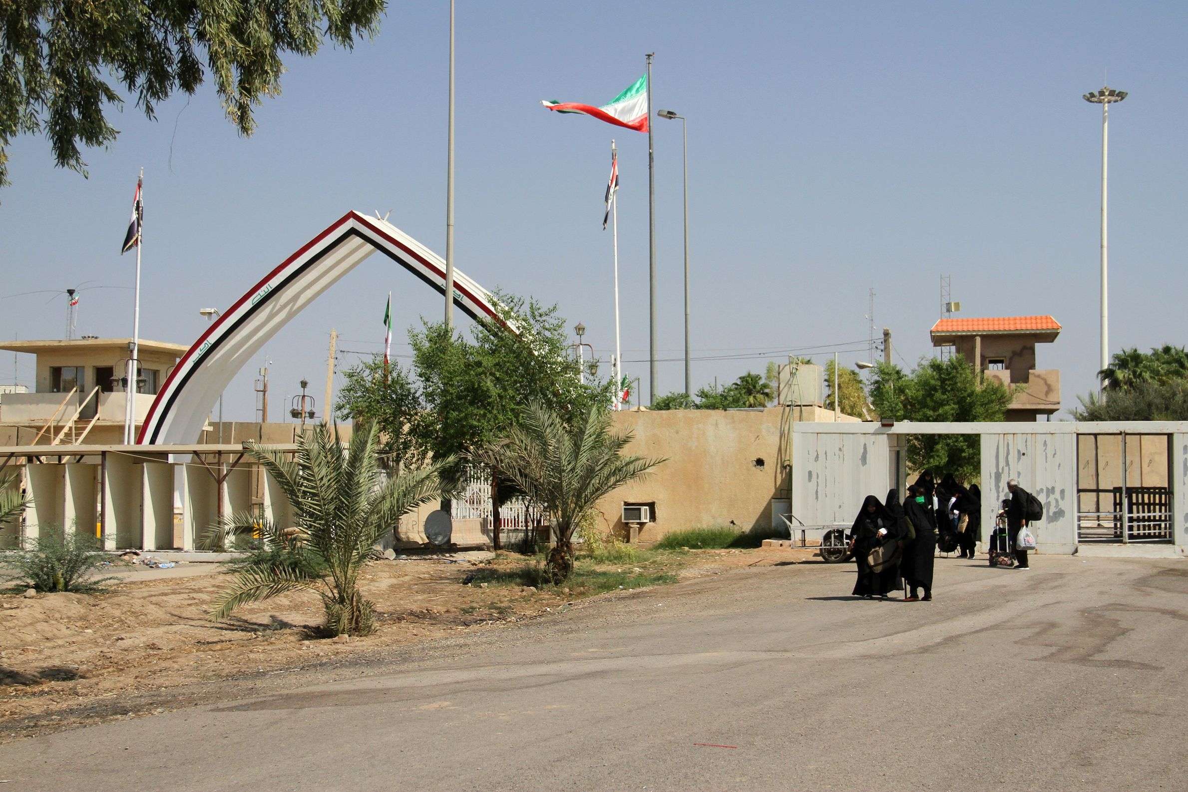 اغلاق معبر مهران الحدودي بين ايران والعراق 