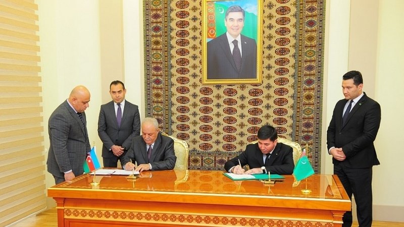 Хәзәрин дибиндә АР-Түркмәнистан бирҝә фибер оптика лайиһәси иҹра олунаҹаг