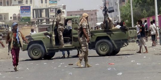 مقتل مسؤول بارز في عدن يضرب فرص نجاح اتفاق الرياض