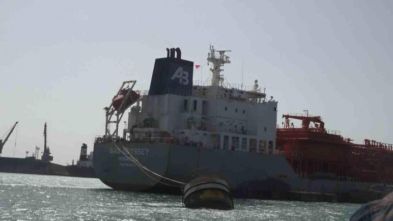 Saudisch-geführte Kriegskoalition verhindert Weiterfahrt von fünf Tankschiffen in den Jemen