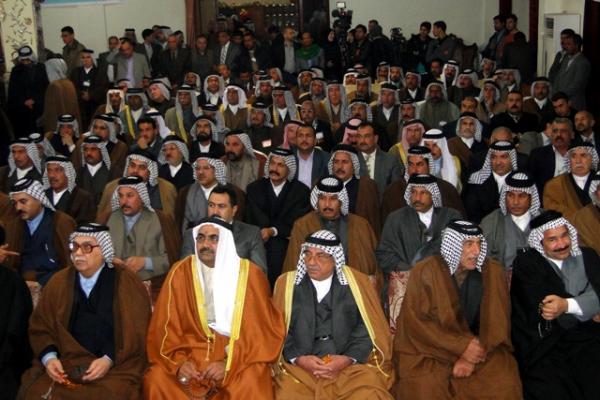 شيوخ عشائر النجف الأشرف يوقعون وثيقة عهد لدعم الامن