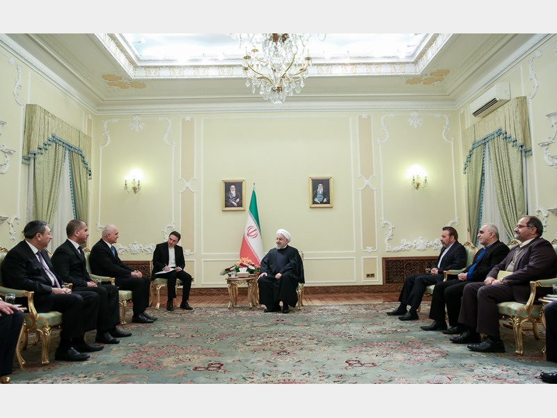 Rouhani: Hubungan Tehran dan Baku semakin Dalam