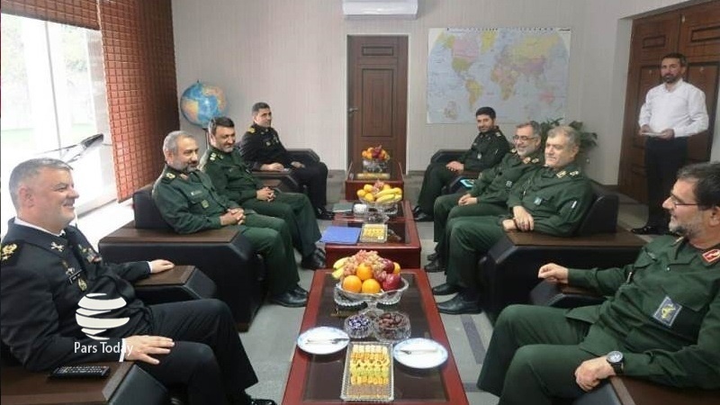 Командующие ВМС КСИР и армии Ирана делают акцент на кооперации военного потенциала