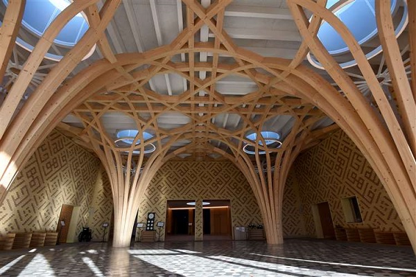 Erste umweltfreundliche Moschee Europas in Cambridge eröffnet