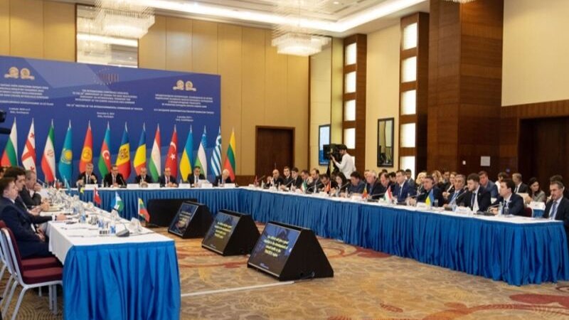Иран реҝион өлкәләри илә нәглиййат саһәсиндә әмәкдашлыглары ҝенишләндирмәйә һазырдыр