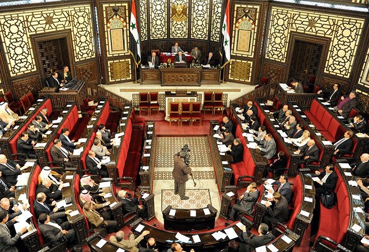 البرلمان السوري يقر مشاريع قوانين لإقامة مصفاتي نفط
