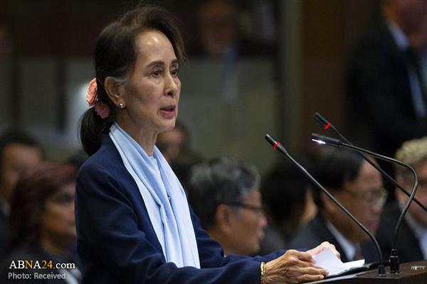 Suu Kyi defends Myanmar at Rohingya genocide trial