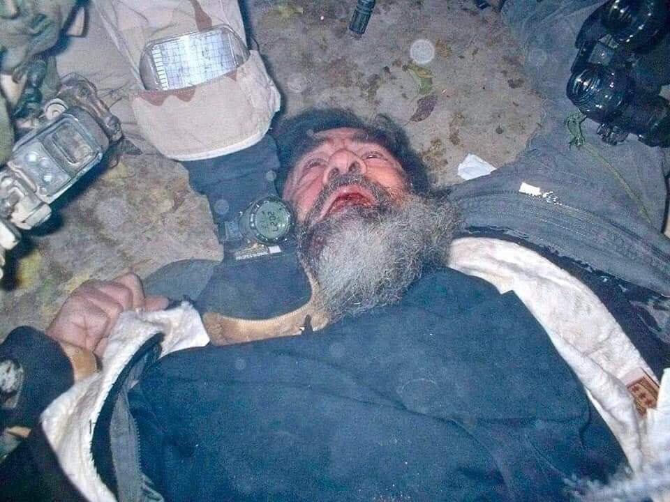 صورة تنشر لأول مرة للحظة اعتقال "صدام" 
