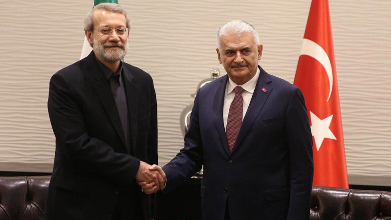 لاریجانی : ئێران وتورکیا دوو وڵاتی گرینگ و شوێندانەری ناوچەن