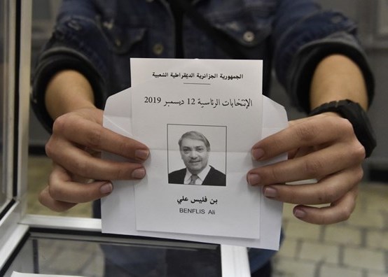 بن فليس يعلن اعتزاله العمل السياسي بعد خسارته في الانتخابات الجزائرية