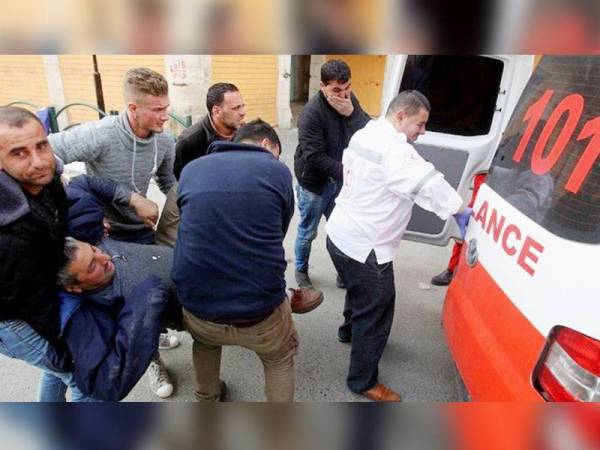 Tentera Israel Tembak Pekerja Palestin