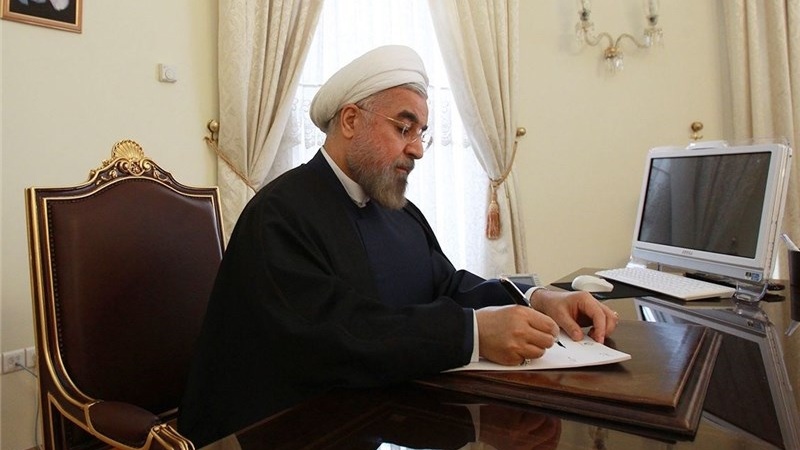 Ruhani'den Kazakistan'a bağımsızlık günü mesajı
