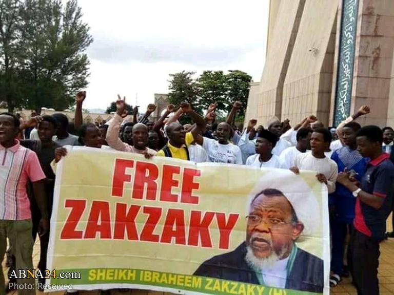 Photos: Nigerian police attack Shiites peaceful rally