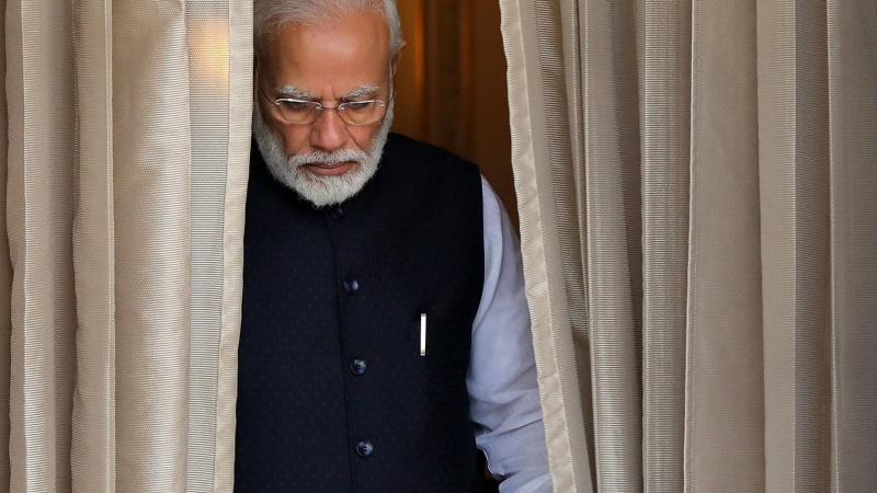 मोदी सरकार का लहजा कुछ बदला बदला सा नज़र आ रहा है