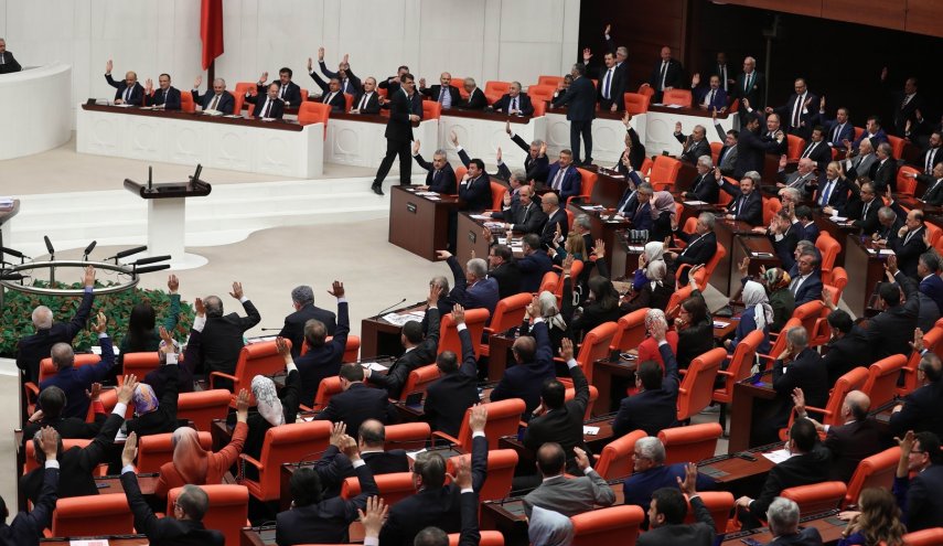 البرلمان التركي يقر الاتفاقية الأمنية والعسكرية مع ليبيا