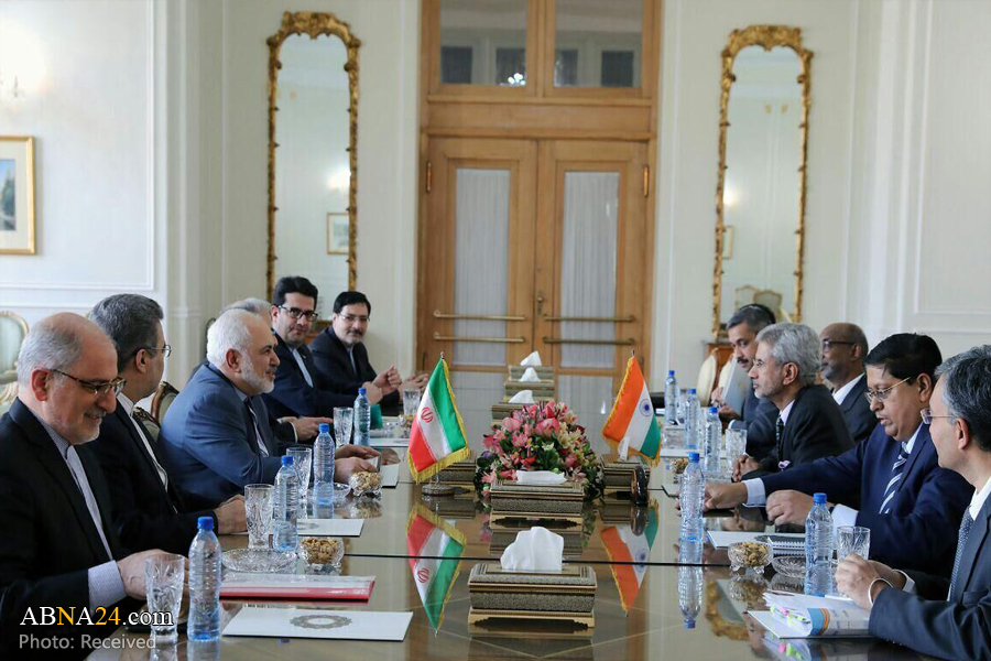 Iranian, Indian FMs review regional, int'l issues