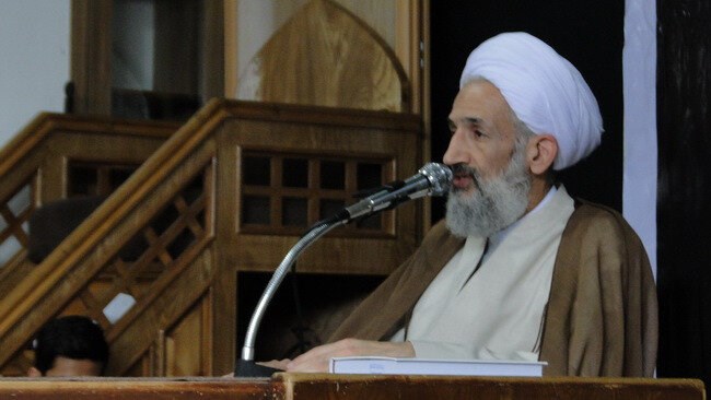مازندران میں ولی فقیہ نمائندہ: جاہل اور بے تقوا طالب علم اسلامی معاشرہ کیلئےعظیم خطرہ ہے