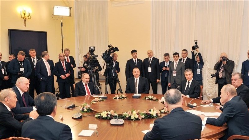 Путин: Запад традиционно опасается России