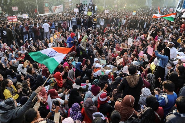 Sinabi ni Modi na ang Batas sa Pagkamamamayan ay Hindi Laban sa Muslim Habang Nagpapatuloy ang mga Protesta sa Buong India