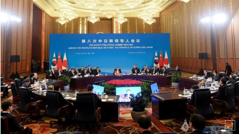 日中韓首脳会談が開催、北朝鮮問題を協議