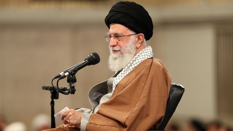 بڵاو بوونەوەی توییتێک لە لایەن نووسینگەی ڕێبەری مەزنی شۆڕشی ئیسلامییەوە بە بۆنەی ساڵگەڕی لەدایک بوونی حەزرەتی عیسای مەسیح(ع)