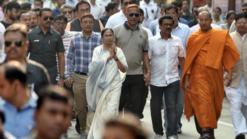 मौत से बेख़ौफ़ भारतीय सड़कों पर, धारा 144 भी नहीं रोक पा रही है जनविरोध को, दिल्ली से कोलकाता तक विरोध प्रदर्शन