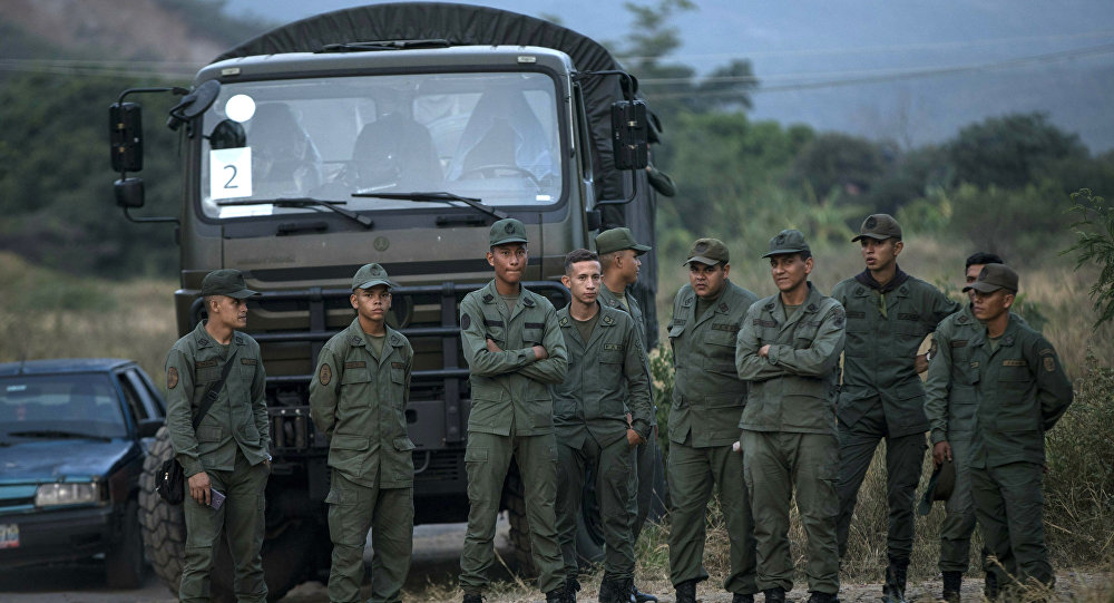 Exército da Venezuela e rebeldes teriam violado fronteira do Brasil, segundo mídia