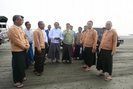 ဆယ္အိမ္တန္း ကမ္းေျခႏွင့္ လက္ခုပ္ကုန္းကမ္းေျခ ျပန္လည္ျပဳျပင္မည္