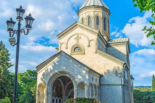 Facebook-Video mit dem Titel „Der Islam fordert den Schutz von Kirchen“ veröffentlicht