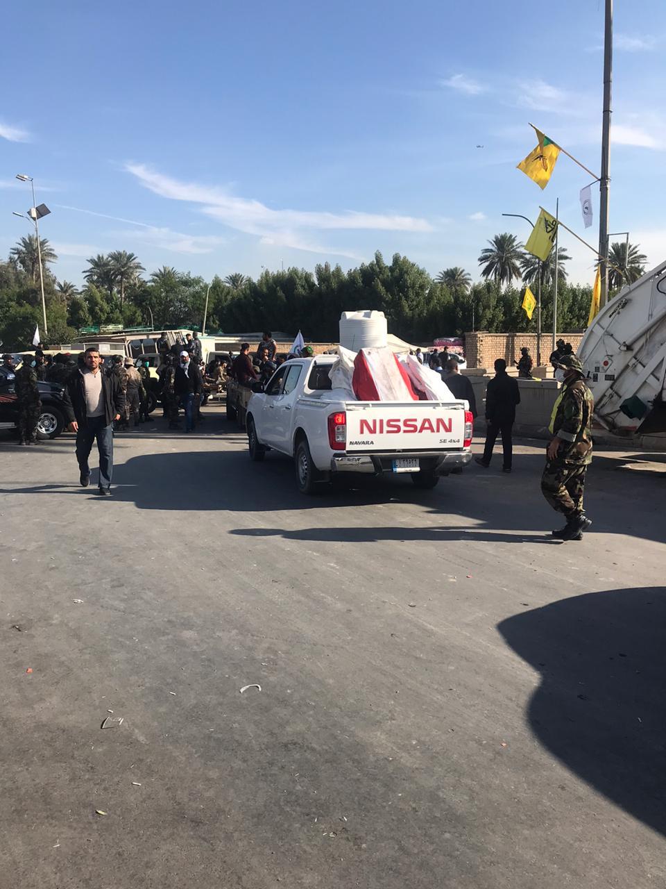 بدء الانسحاب التدريجي من امام السفارة الامريكية في بغداد+(صور)