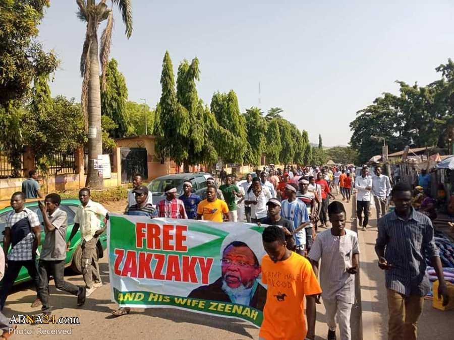 Photos: Nigerian police forces attack pro-Zakzaky students