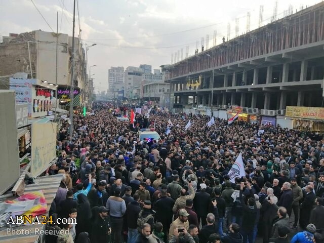 تقرير مصور/ تشييع مهيب للشهيد سليماني والمهندس في بغداد