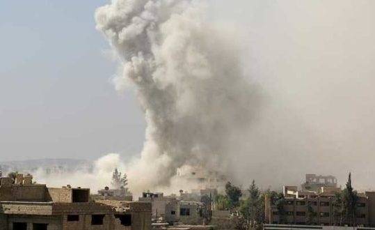 مقتل 28 طالبا من كلية عسكرية في غارة جوية على طرابلس‬