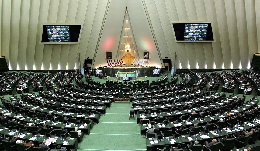 البرلمان الايراني يصادق على مشروع قانون للرد على العمل الارهابي الاميركي