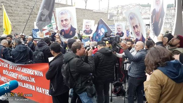 Photos: Turkish people rally in front of US consulate in Istanbul to protest General Soleimani's martyrdom