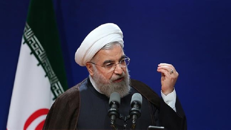Ruhani'den Trump'ın tehdidine tepki: Hiçbir zaman büyük İran milletini tehdit etmeyiniz