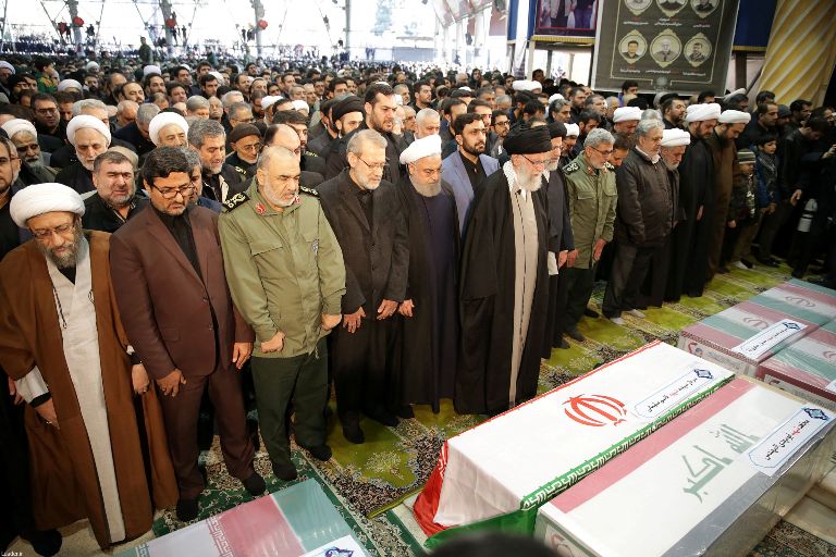 Rahbar Pimpin Shalat Jenazah untuk Syahid Soleimani