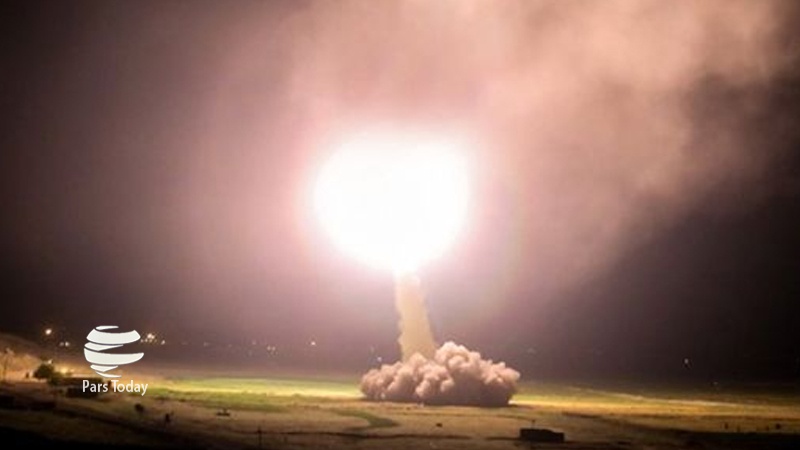 Храбрые воины ВВС КСИР в ходе успешной операции под названием "Мученик Сулеймани" нанесли удар десятками ракет класса "земля-зем