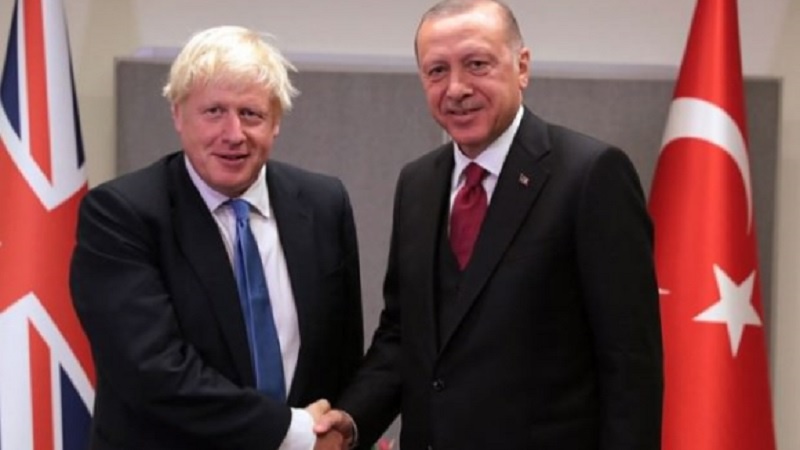 Erdoğan, İngiltere başbakanı Johnson ile telefonda görüştü