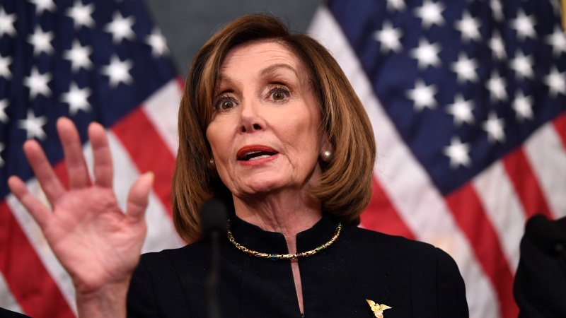 Pelosi: Trump'ın savaş yetkileri kısıtlanmalı