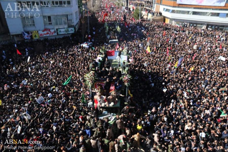 Photos: Massive crowds bid farewell to General Soleimani in Kerman