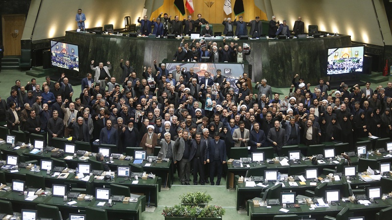 Irans Parlament: Alle Pentagon-Mitglieder und ihre Partner gelten ab nun als Terroristen