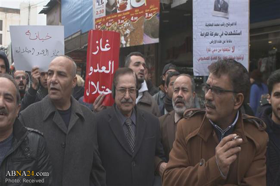 Hundreds protest against Israeli gas imports in Jordan's Zarqa