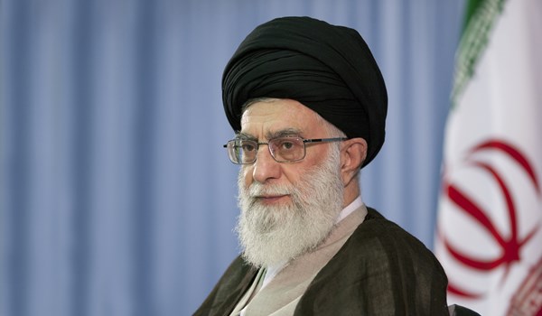 الامام الخامنئي يوعز لهيئة الأركان المسلحة بمتابعة أي تقصير محتمل في حادث الطائرة الأوكرانية