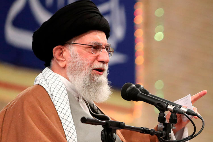 Iranski vrhovni lider naredio da se rezultati istrage o padu aviona objave sasvim iskreno