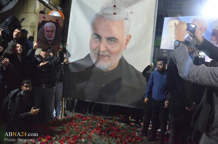 تقرير مصور/ المهاجرون الأفغانيون يقيمون مجلس تأبين للشهيد سليماني والمهندس في قم المقدسة