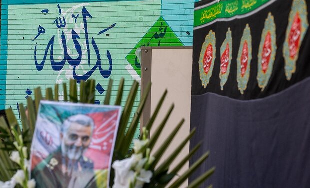مشاركة كبار المسؤولين العسكريين والسياسيين في مراسم تكريم الشهيد "سليماني"