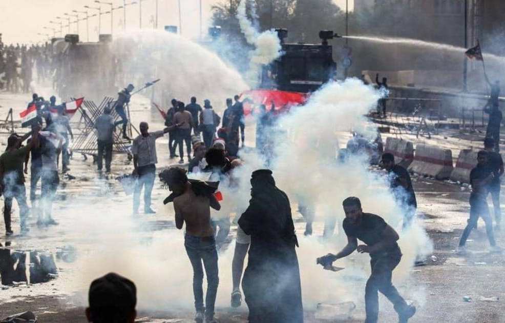 مصدر أمني: محتجون يغلقون ساحة الطيران وسط بغداد