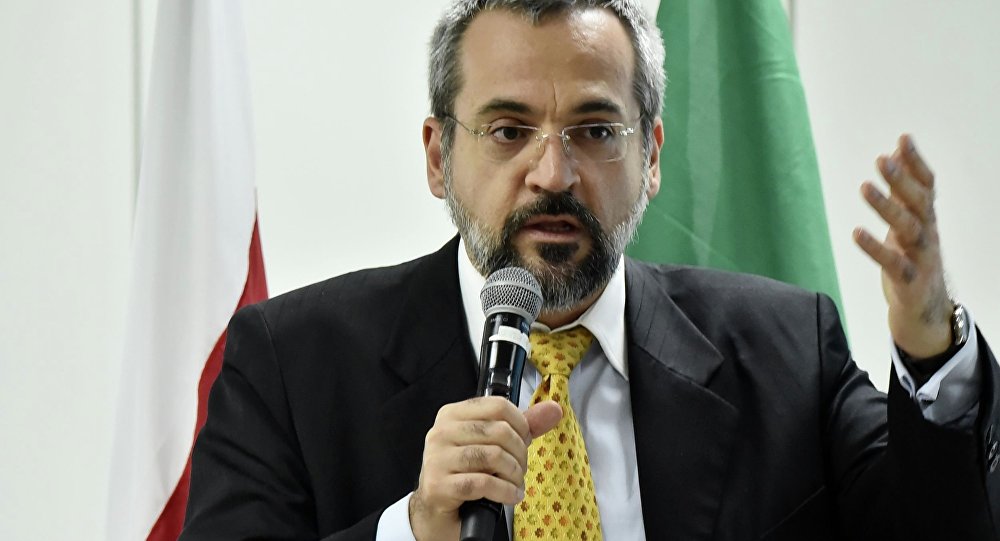 Weintraub diz que erros na correção do Enem tiveram 'impacto' baixo