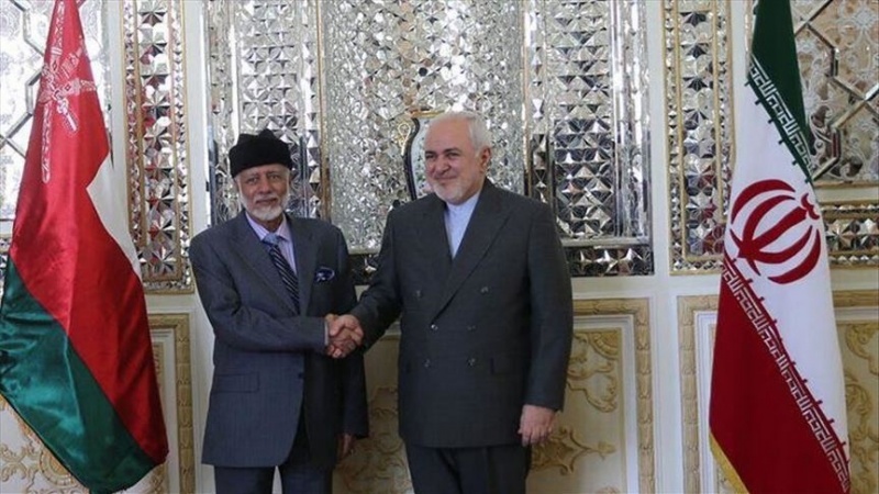Zarif Menerima Kunjungan Menlu Oman di Tehran